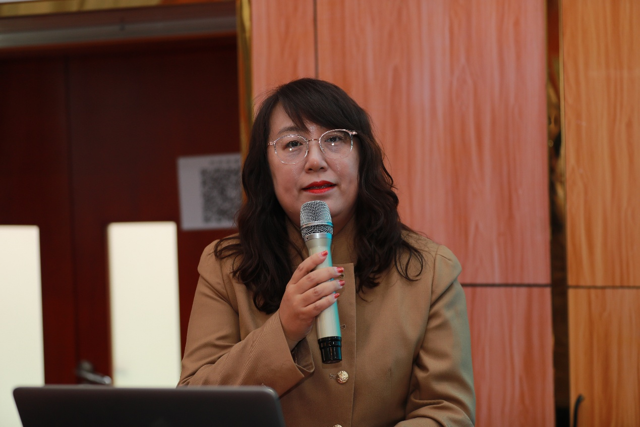 梁杰.png 梁杰.png